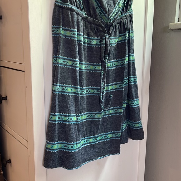 Mossimo Supply Co. Target Strapless Tube Dress! Charcoal with green arrows. - Picture 6 of 8